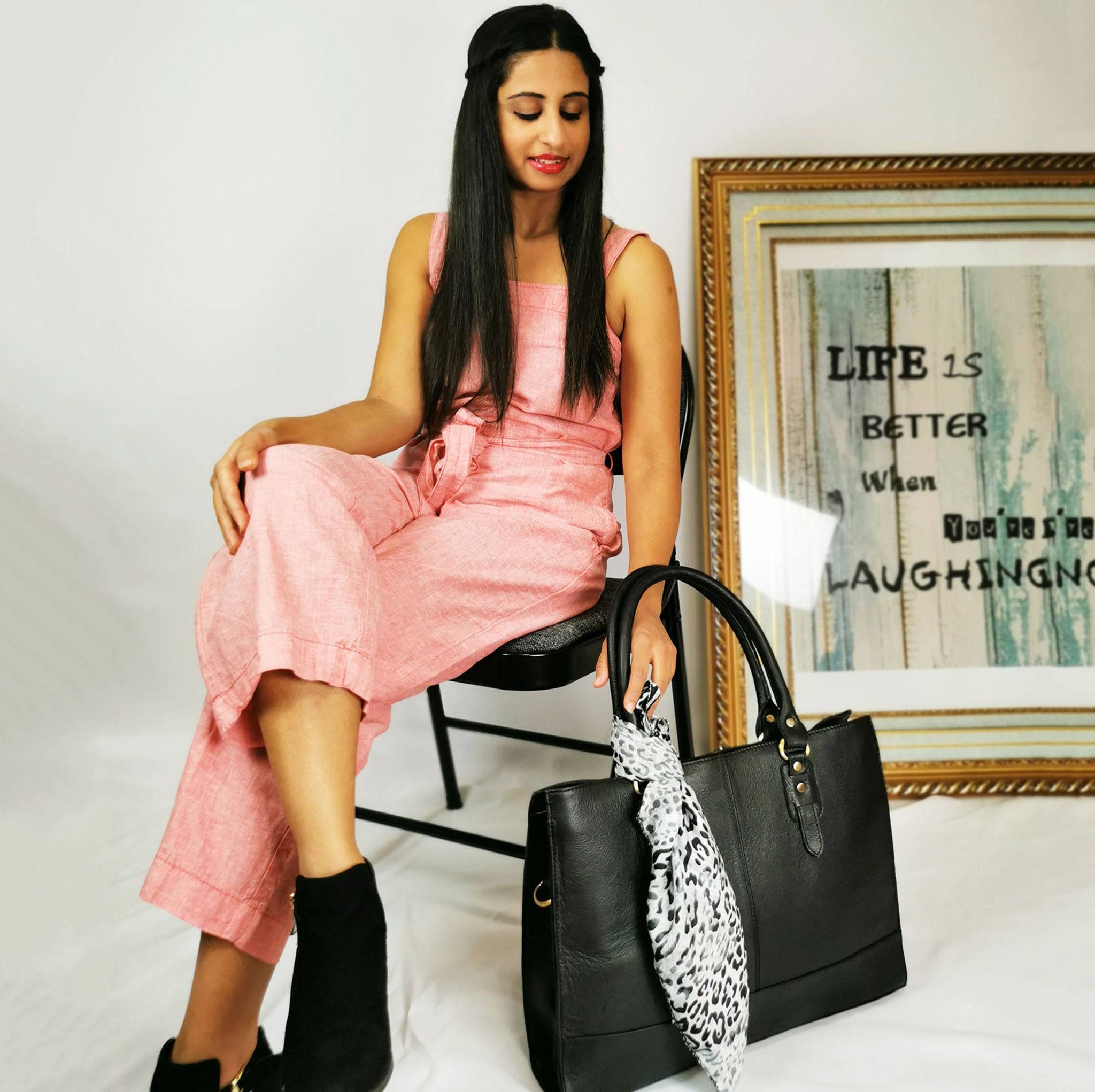 The Signature 17" Bag, Black-1