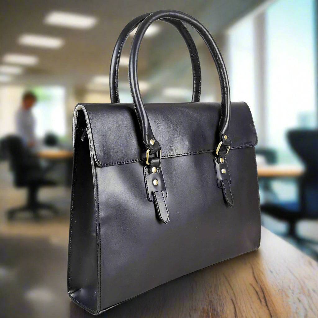 The Signature 17" Bag, Black Flap-2